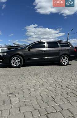 Універсал Volkswagen Passat 2009 в Мукачевому