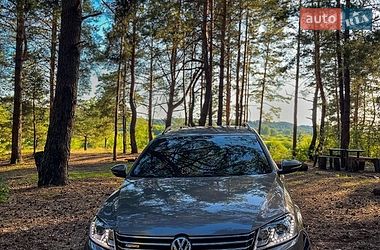 Універсал Volkswagen Passat 2011 в Шостці