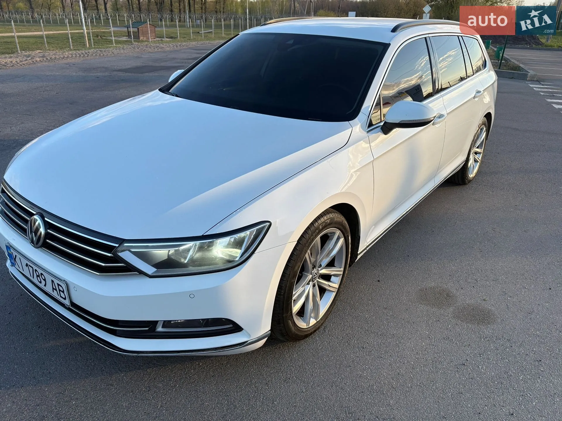 2019 Volkswagen Passat - мініатюра 3