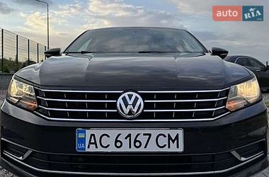 Седан Volkswagen Passat 2017 в Луцьку