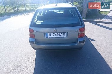 Универсал Volkswagen Passat 2004 в Одессе