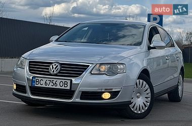 Седан Volkswagen Passat 2007 в Киеве
