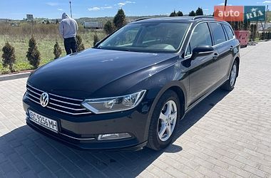 Універсал Volkswagen Passat 2015 в Золочеві