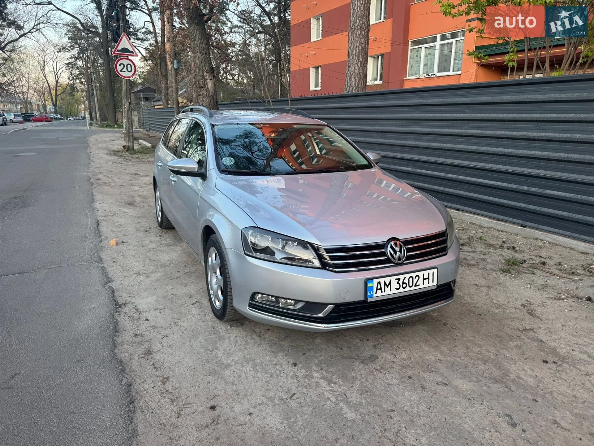 2011 Volkswagen Passat - мініатюра 3
