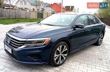 Седан Volkswagen Passat 2021 в Бучі
