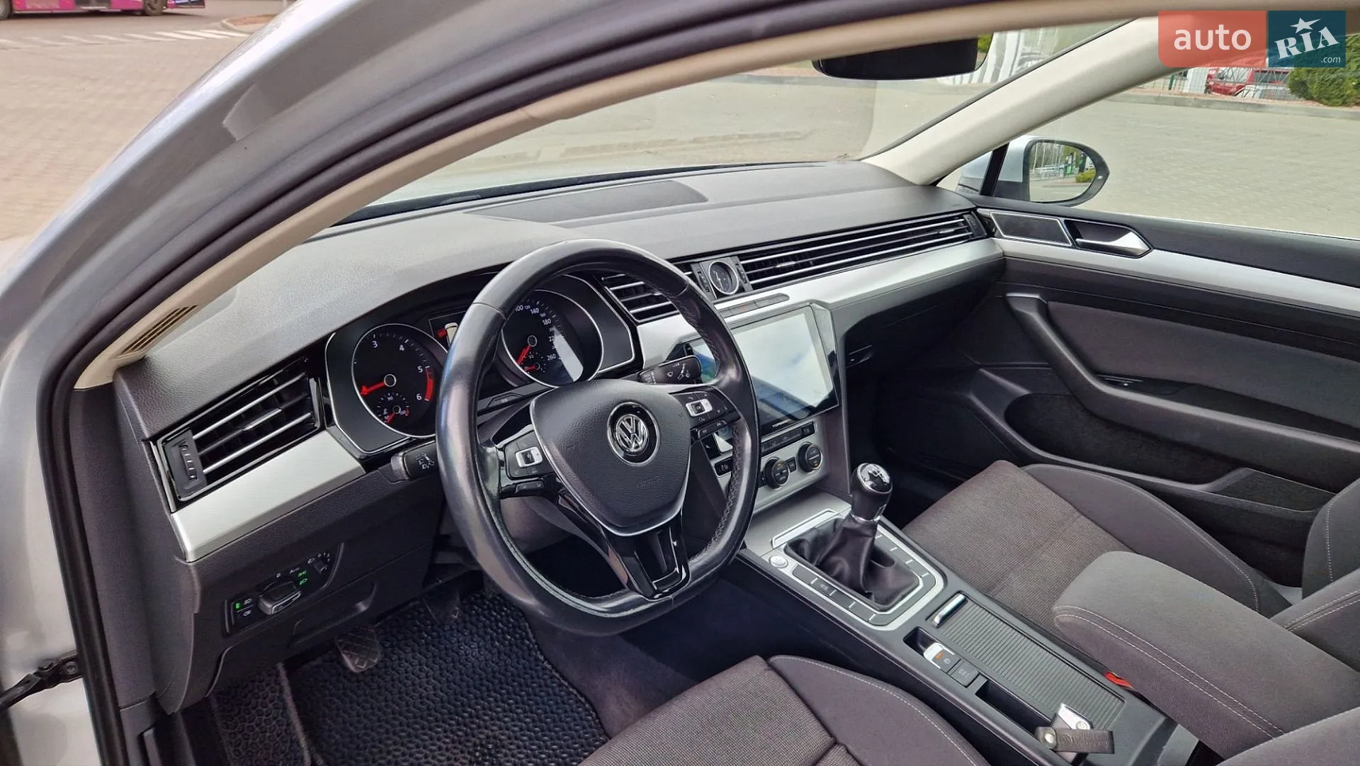 2017 Volkswagen Passat - мініатюра 18
