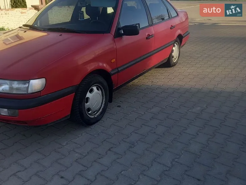 Volkswagen Passat 1993 VIN WVWZZZ3AZRB051559 фото оголошення 2 з 37