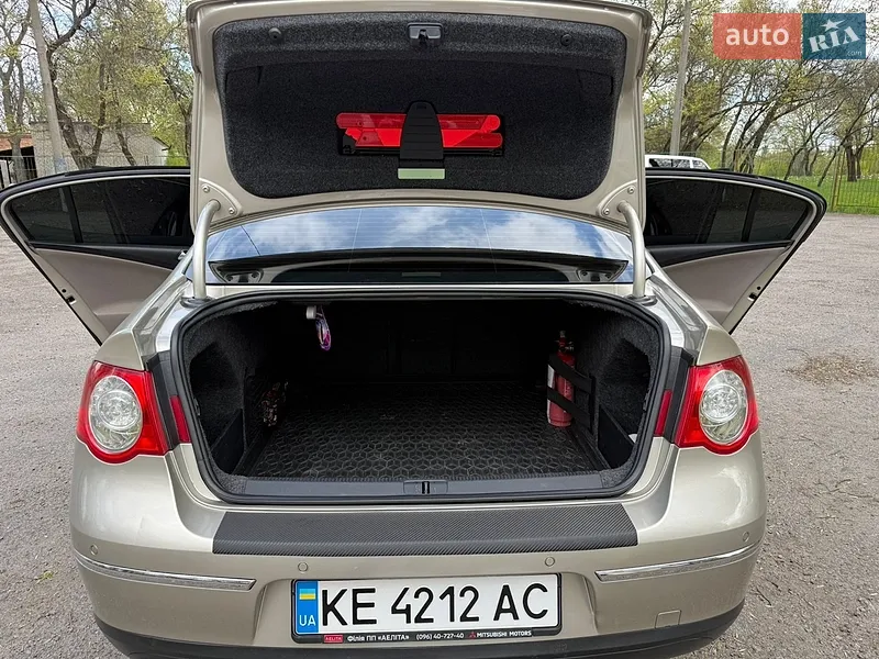 Продам Passat Sedan 2005 VIN WVWZZZ3CZ6P091028 фото оголошення 14 з 65