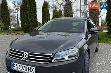 Универсал Volkswagen Passat 2013 в Киеве
