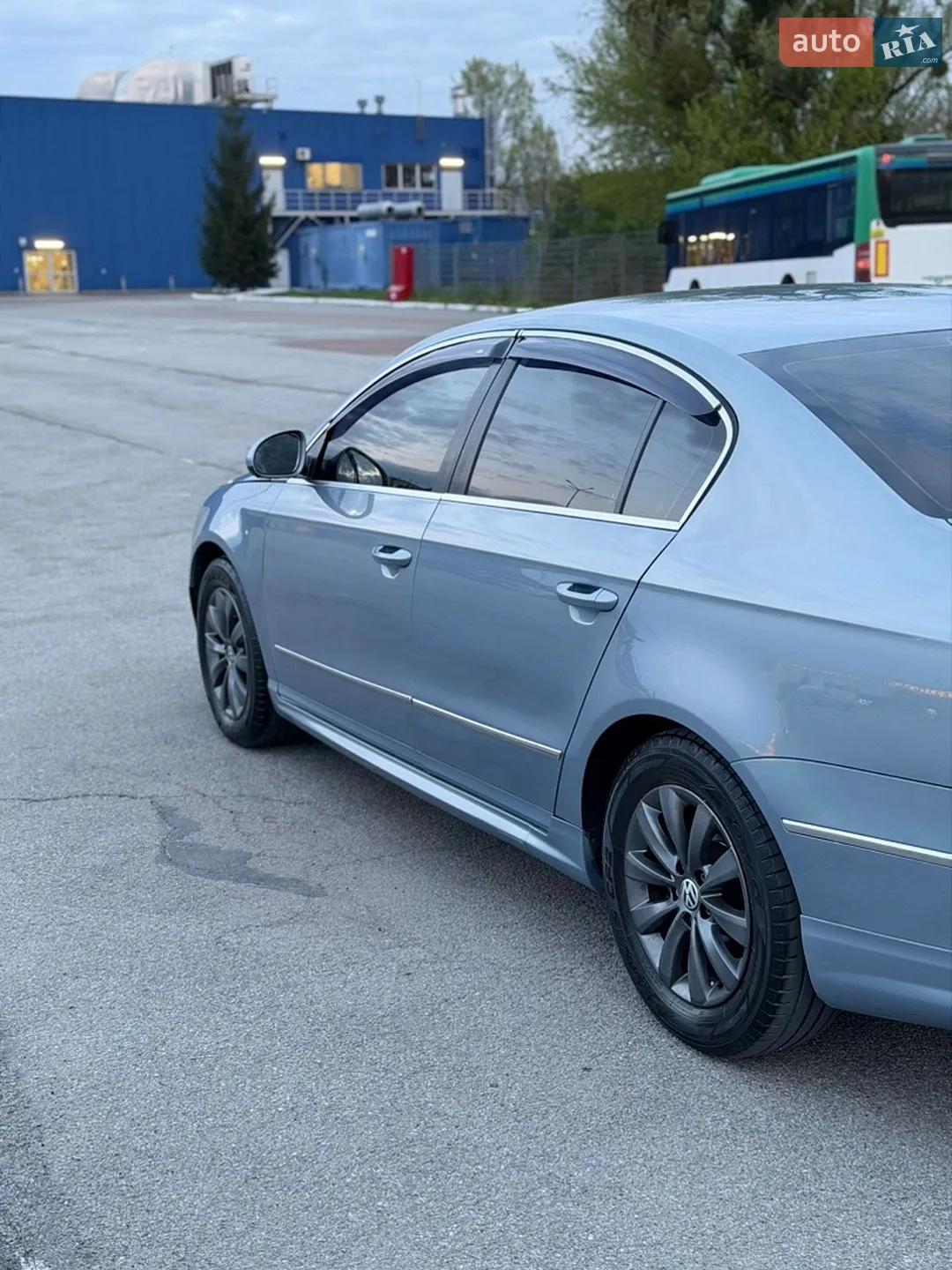 2010 Volkswagen Passat - мініатюра 11