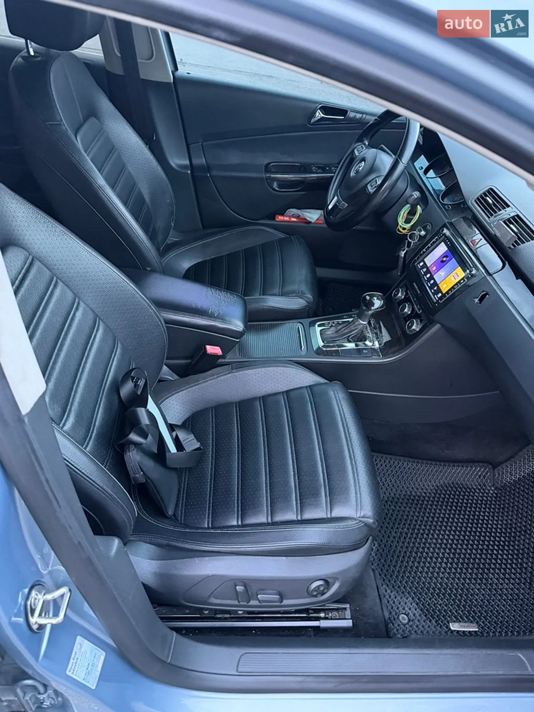 2010 Volkswagen Passat - мініатюра 22