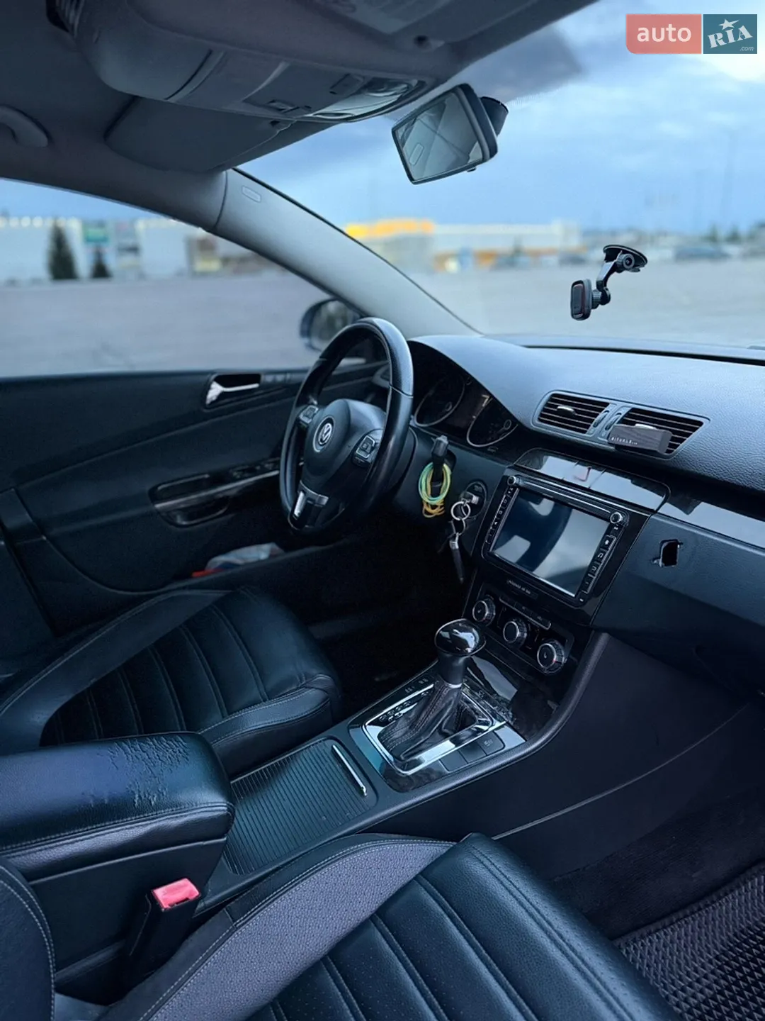 2010 Volkswagen Passat - мініатюра 26