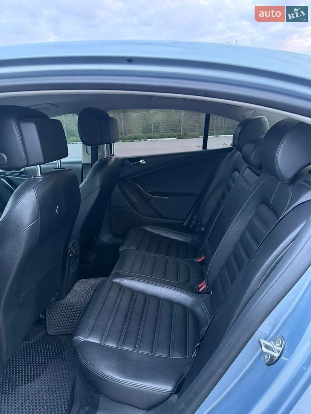 2010 Volkswagen Passat - мініатюра 31