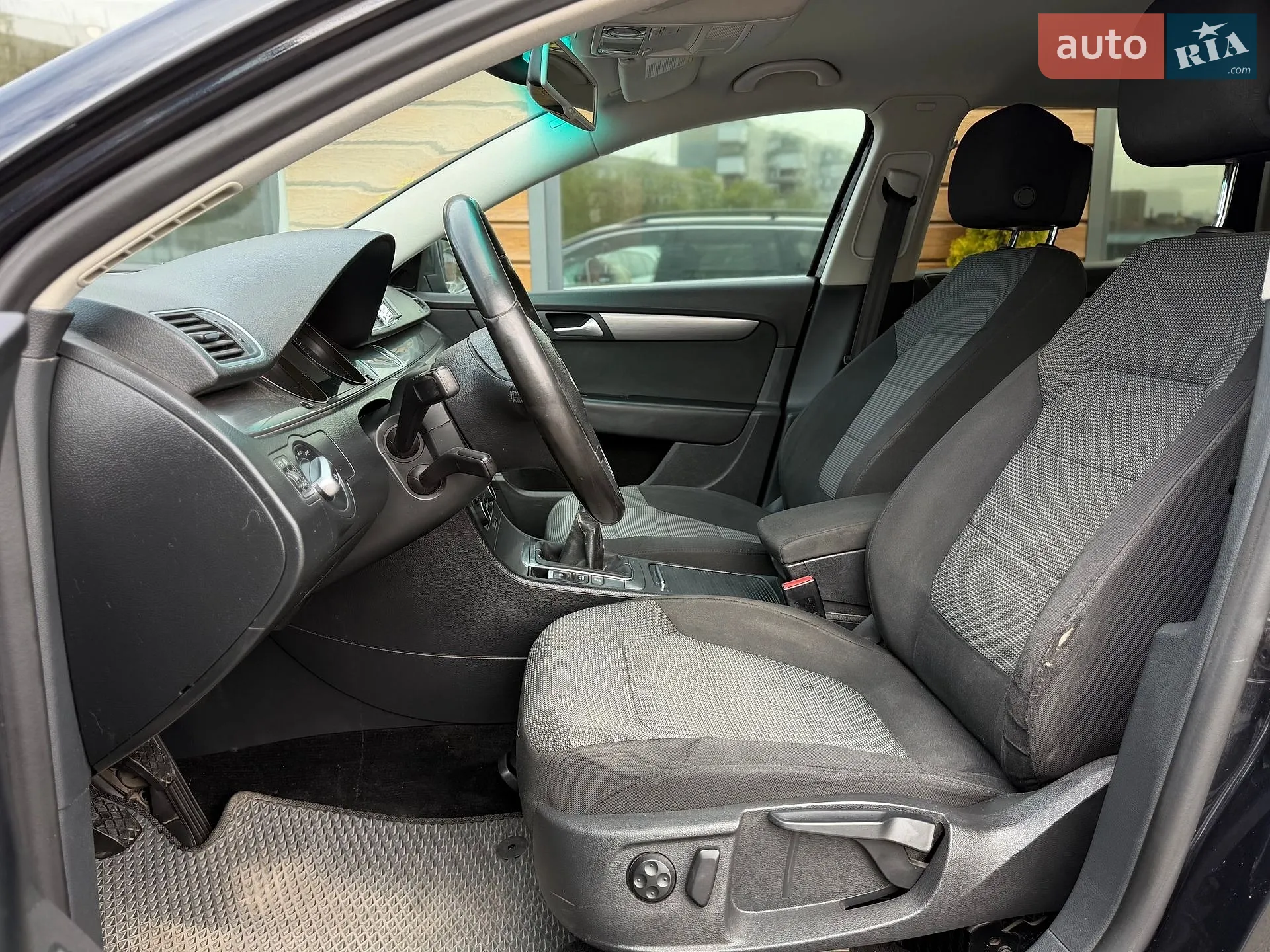 2011 Volkswagen Passat - мініатюра 27