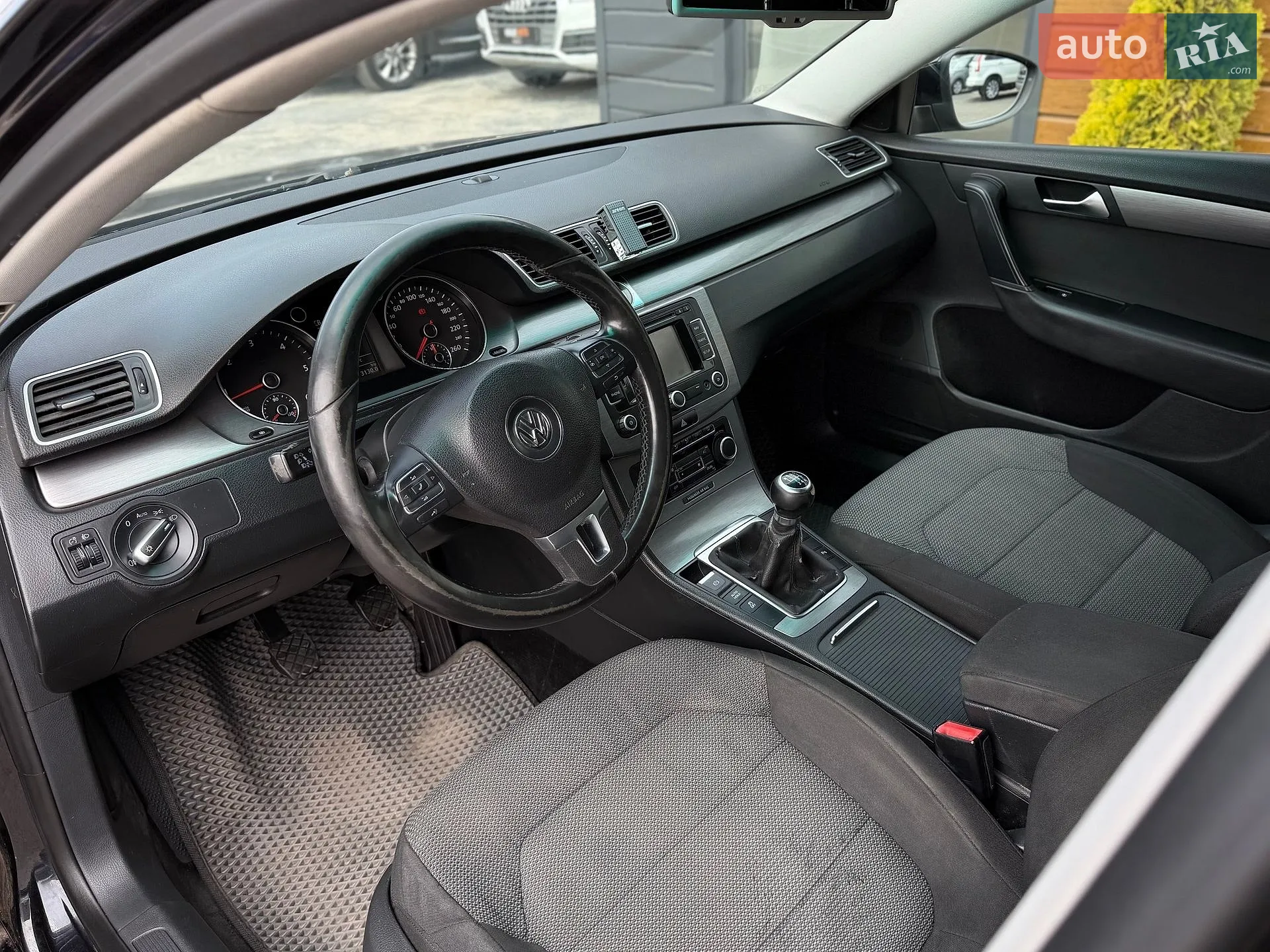 2011 Volkswagen Passat - мініатюра 30