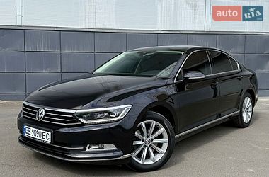 Седан Volkswagen Passat 2018 в Одесі