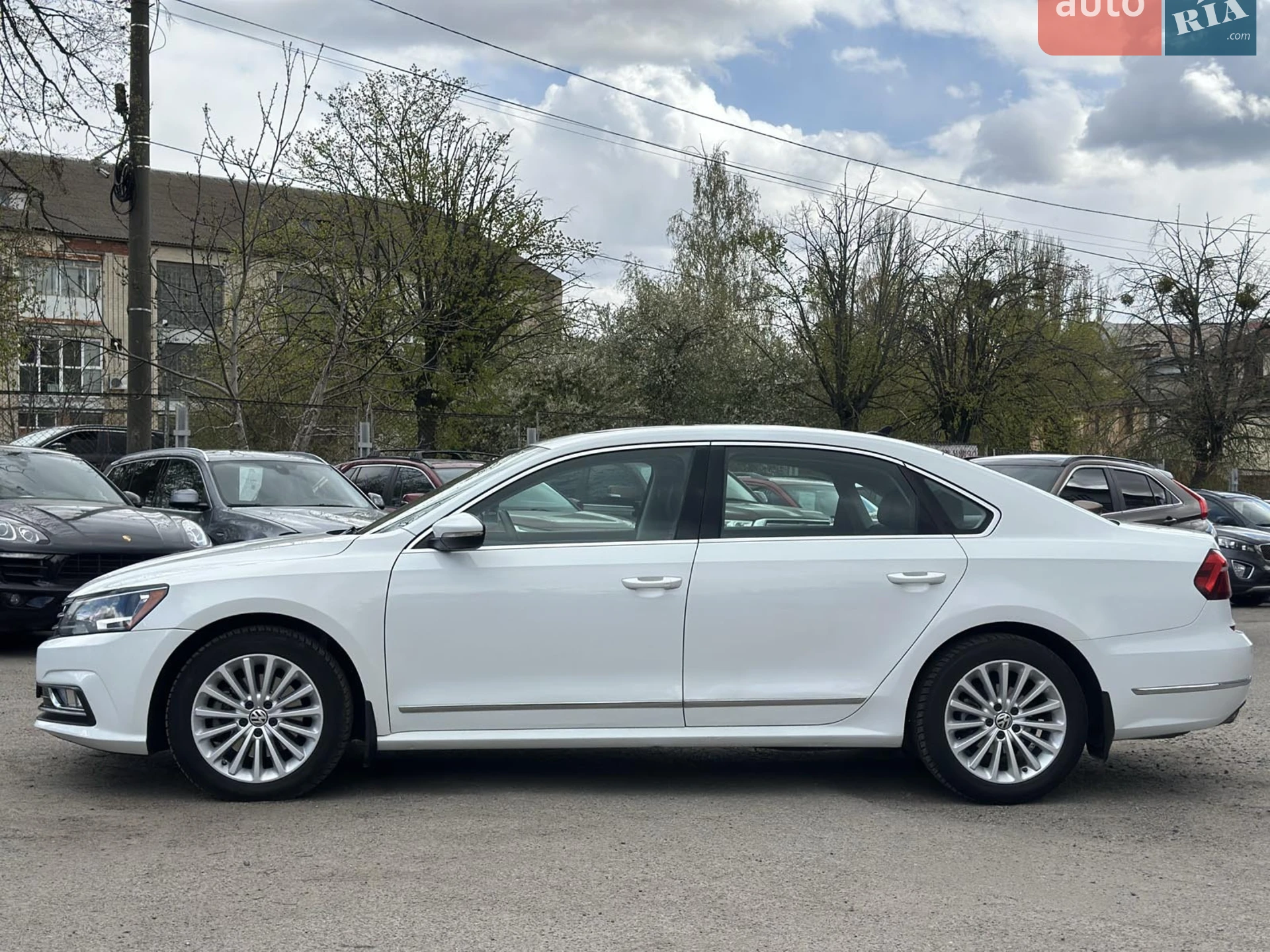 2016 Volkswagen Passat - мініатюра 13