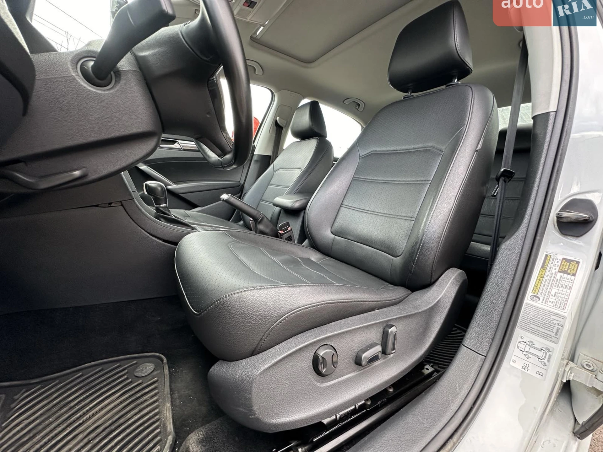 2016 Volkswagen Passat - мініатюра 22