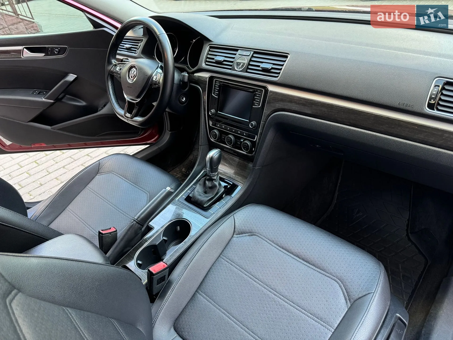 2016 Volkswagen Passat - мініатюра 28