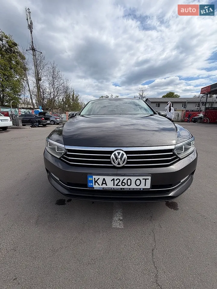 2015 Volkswagen Passat - мініатюра 16