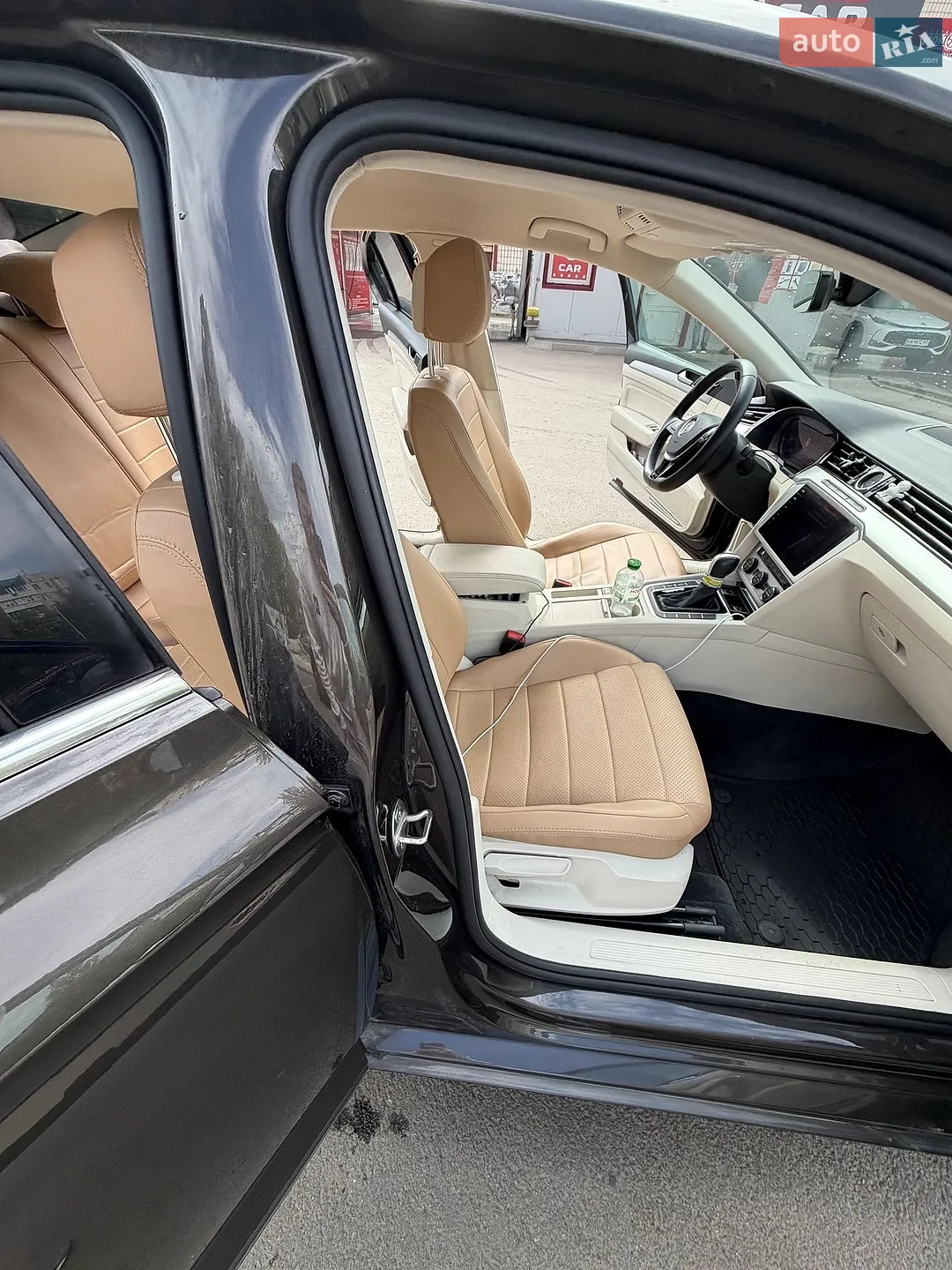 2016 Volkswagen Passat - мініатюра 41