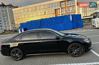 Седан Volkswagen Passat 2012 в Івано-Франківську