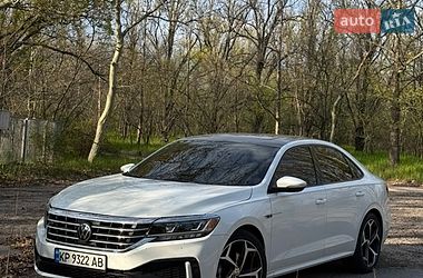 Седан Volkswagen Passat 2020 в Запоріжжі