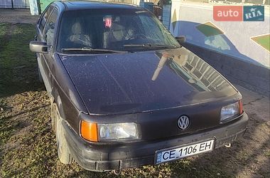 Седан Volkswagen Passat 1992 в Новоднестровске