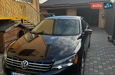 Седан Volkswagen Passat 2014 в Днепре