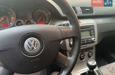 Седан Volkswagen Passat 2005 в Запорожье