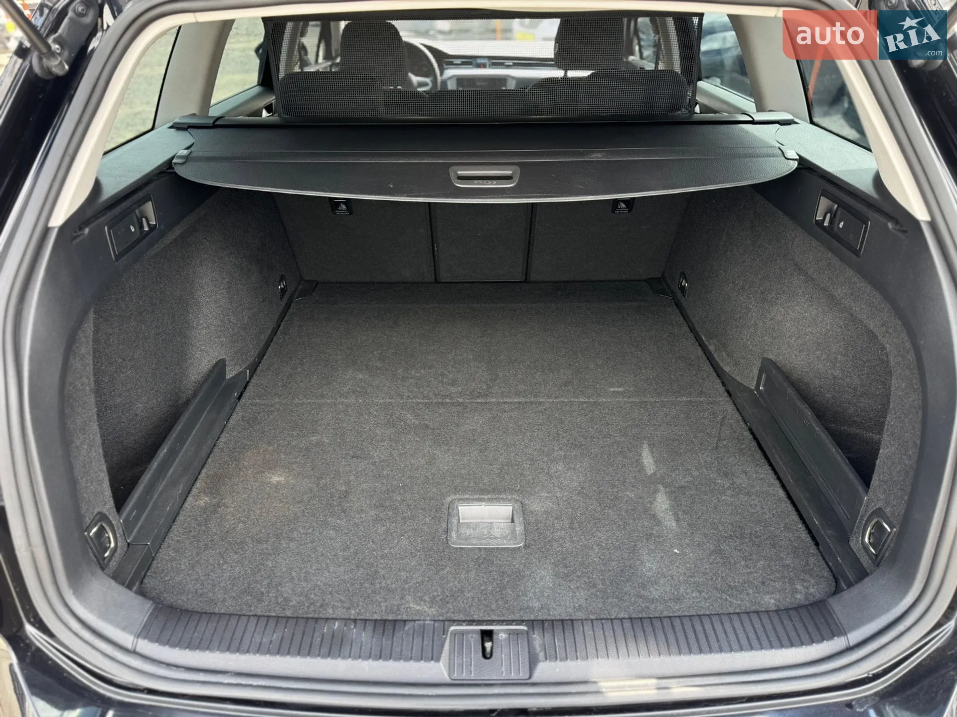 2021 Volkswagen Passat - мініатюра 9