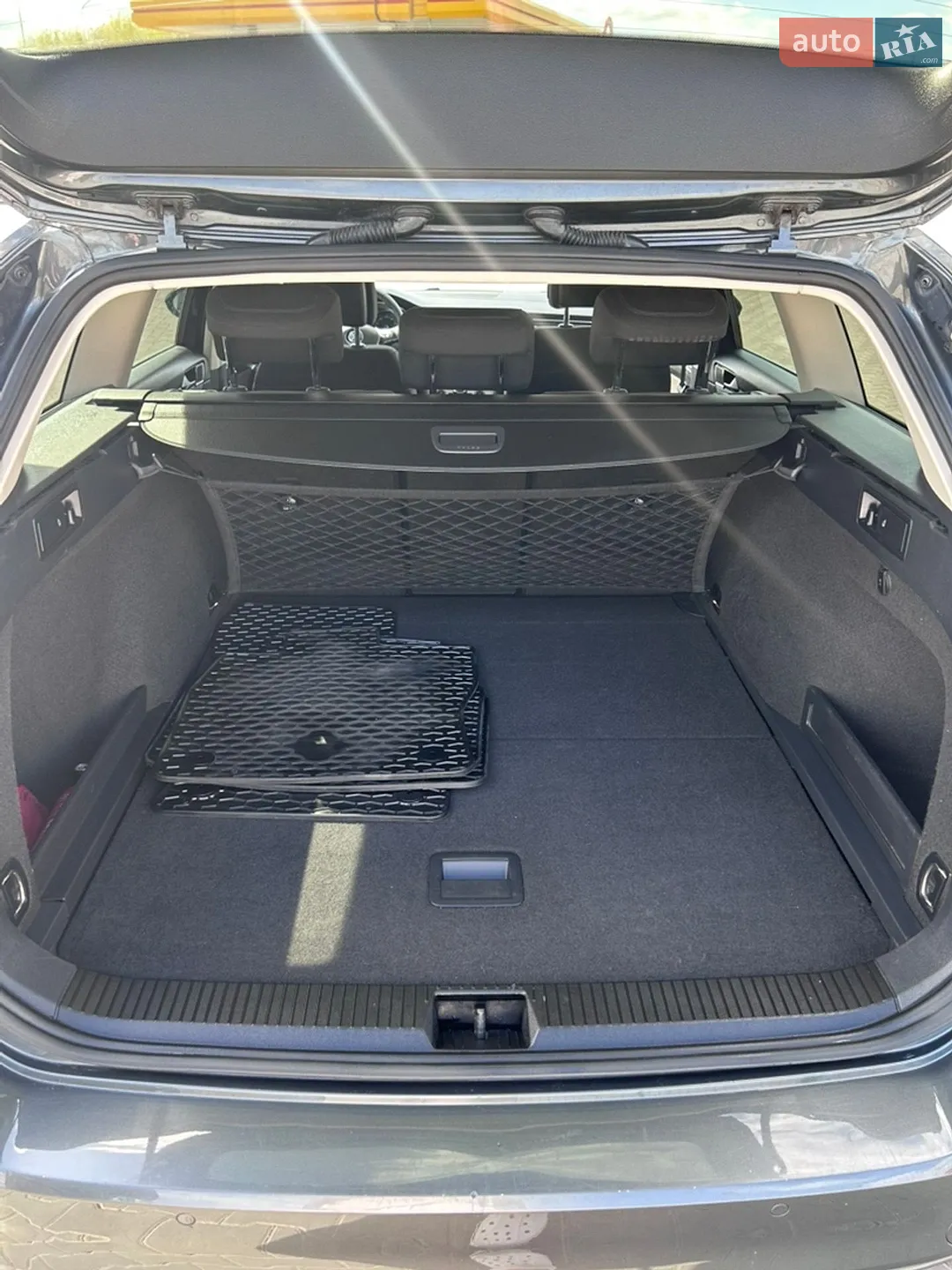 2016 Volkswagen Passat - мініатюра 8