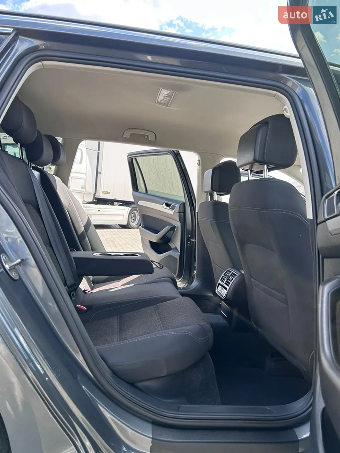 2016 Volkswagen Passat - мініатюра 16