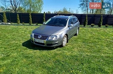 Універсал Volkswagen Passat 2007 в Старій Вижівці