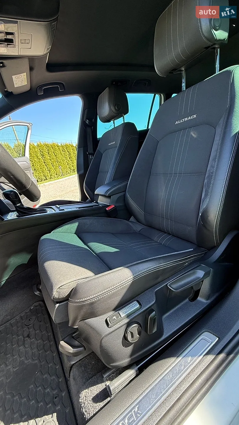2016 Volkswagen Passat - мініатюра 24