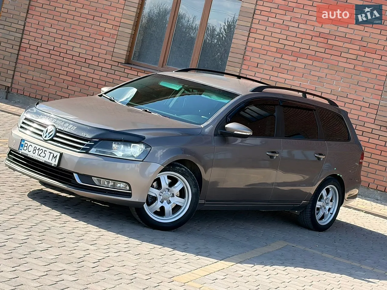 2010 Volkswagen Passat - мініатюра 17