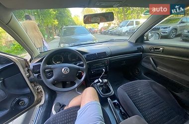 Универсал Volkswagen Passat 2002 в Львове