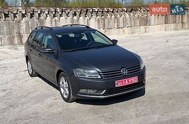 Универсал Volkswagen Passat 2011 в Фастове