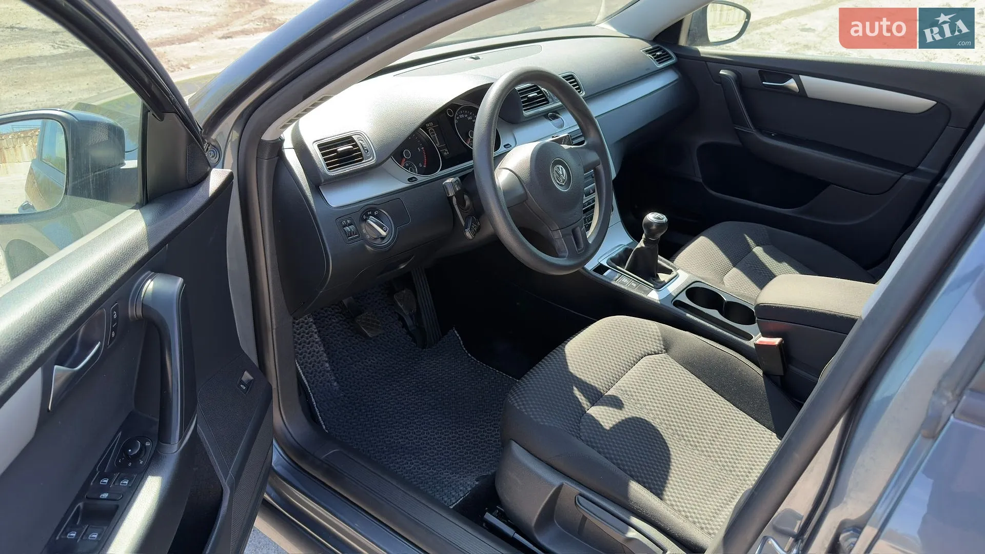 2011 Volkswagen Passat - мініатюра 36