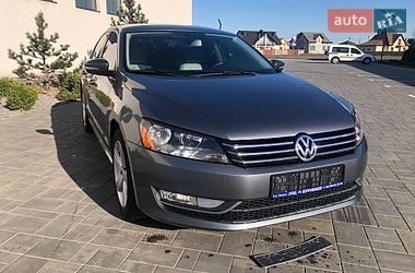 Седан Volkswagen Passat 2015 в Луцке
