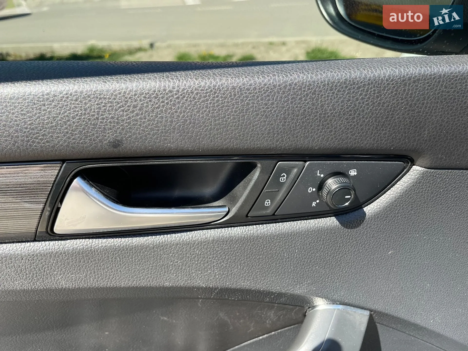 2019 Volkswagen Passat - мініатюра 18