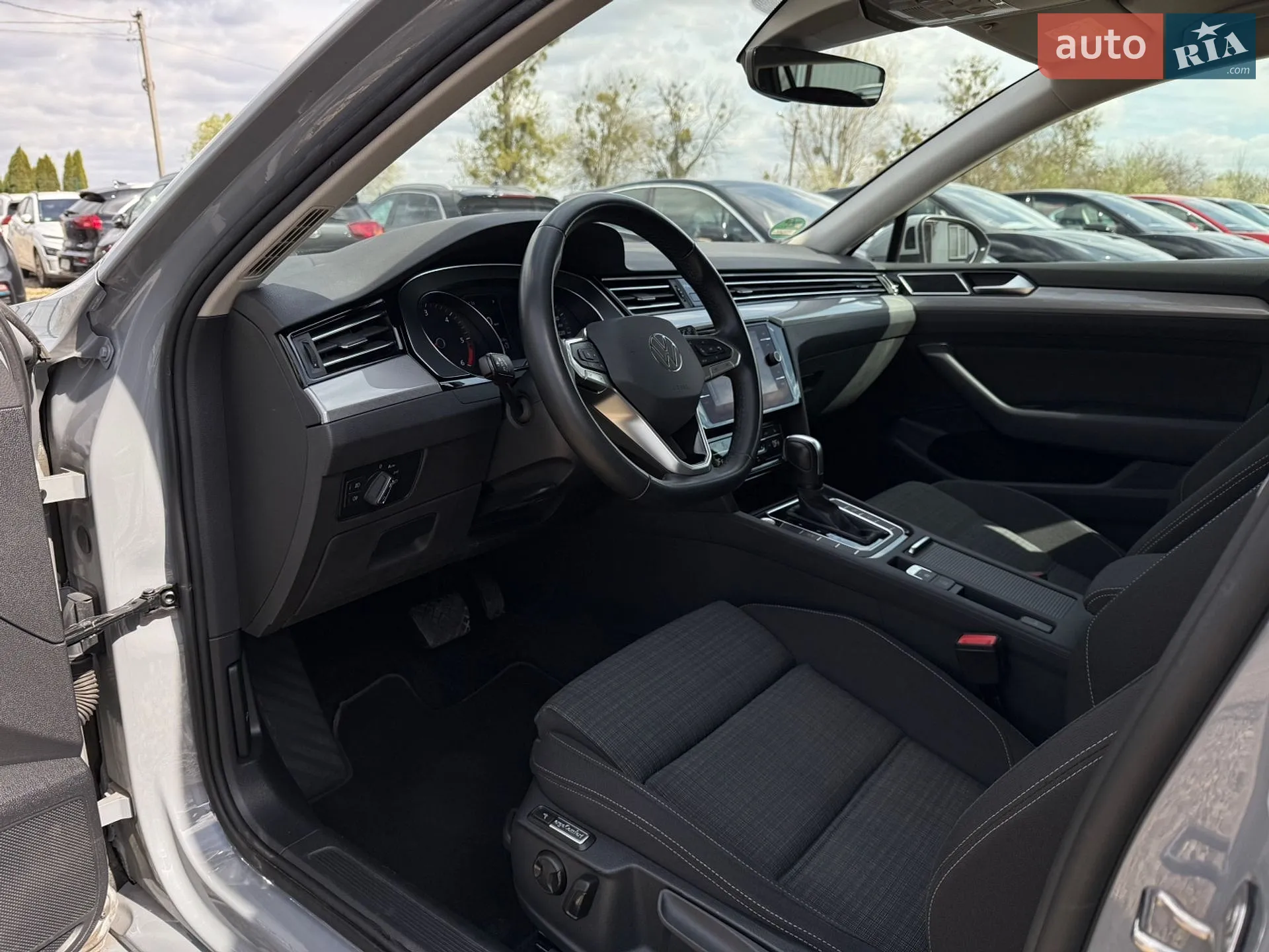 2022 Volkswagen Passat - мініатюра 2