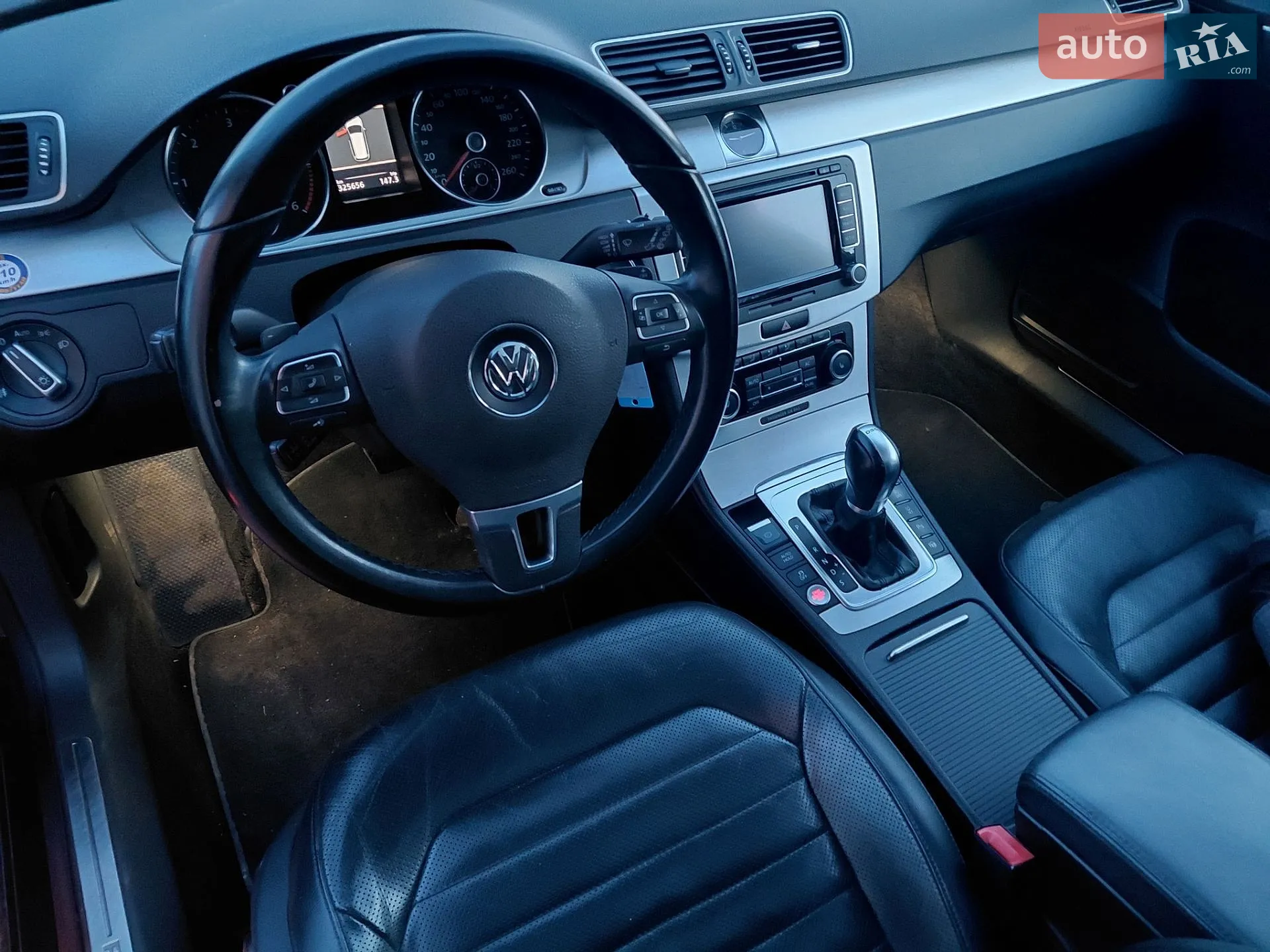 2010 Volkswagen Passat - мініатюра 8