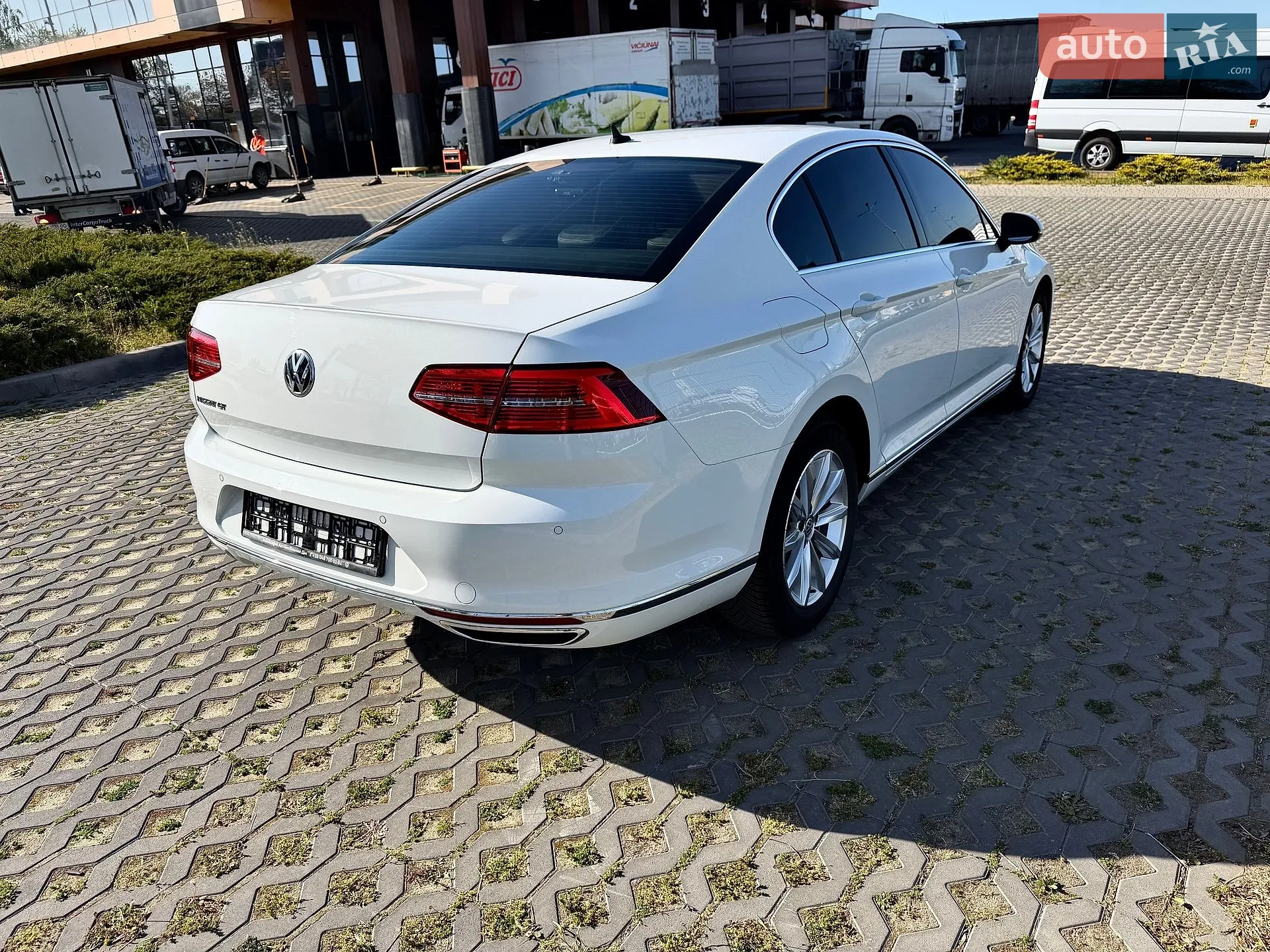 2017 Volkswagen Passat - мініатюра 7