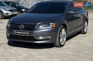 Седан Volkswagen Passat 2012 в Одессе