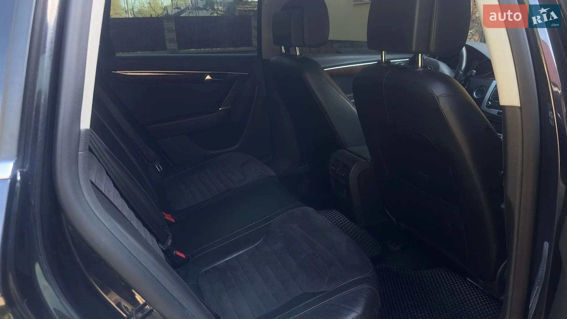 2010 Volkswagen Passat - мініатюра 13