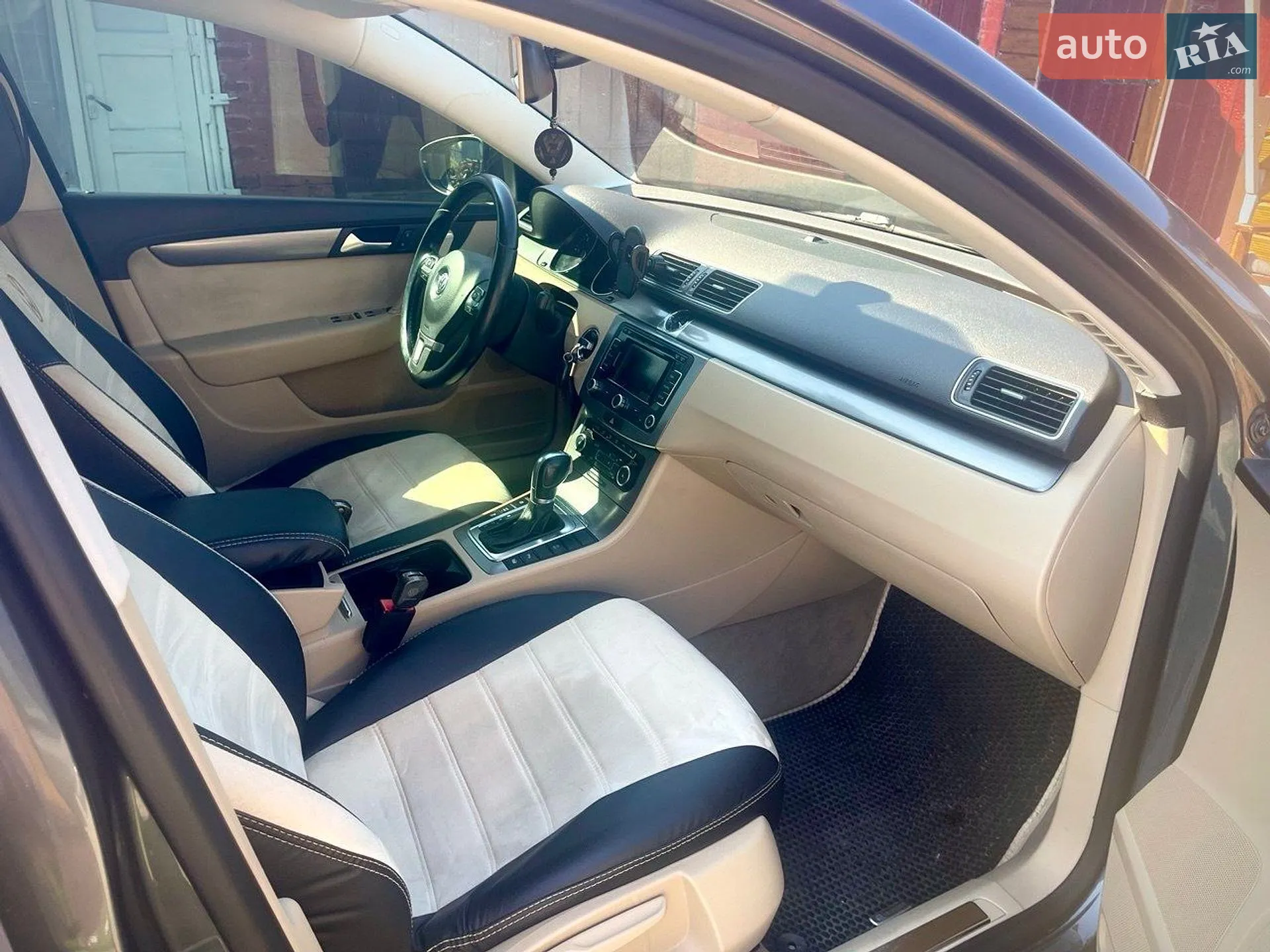 2011 Volkswagen Passat - мініатюра 13
