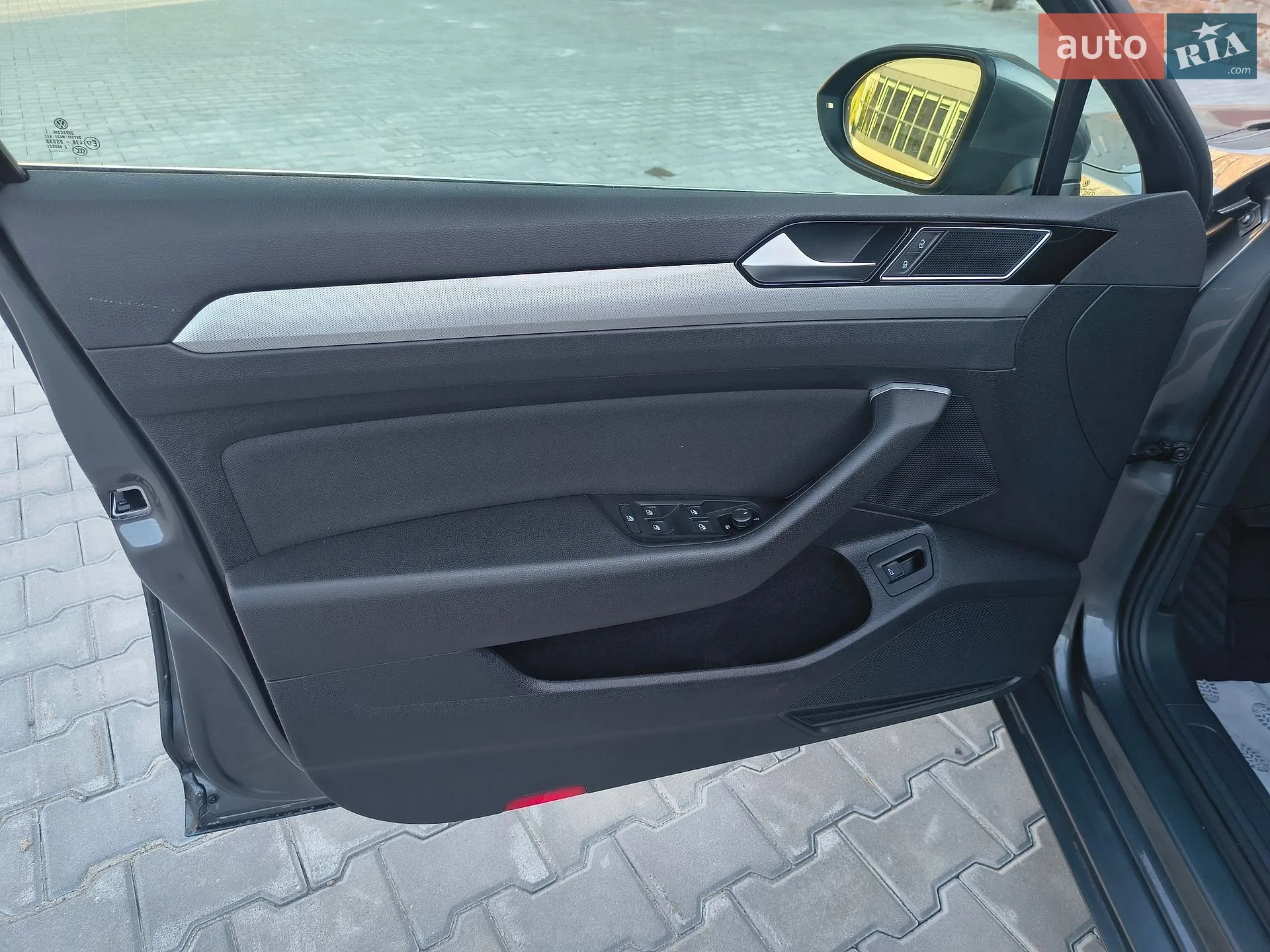2017 Volkswagen Passat - мініатюра 30