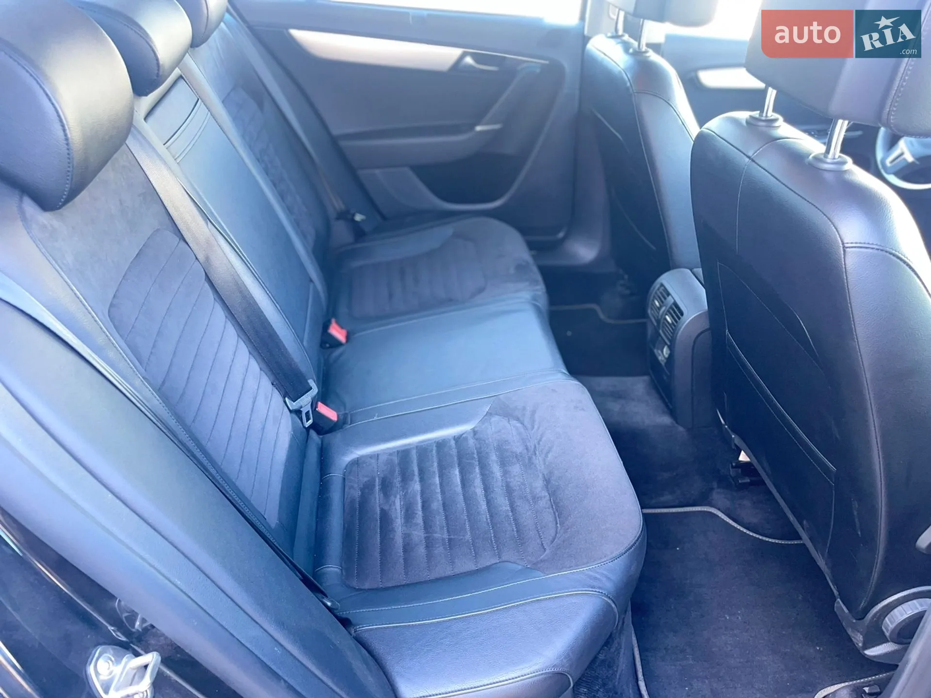 2013 Volkswagen Passat - мініатюра 19
