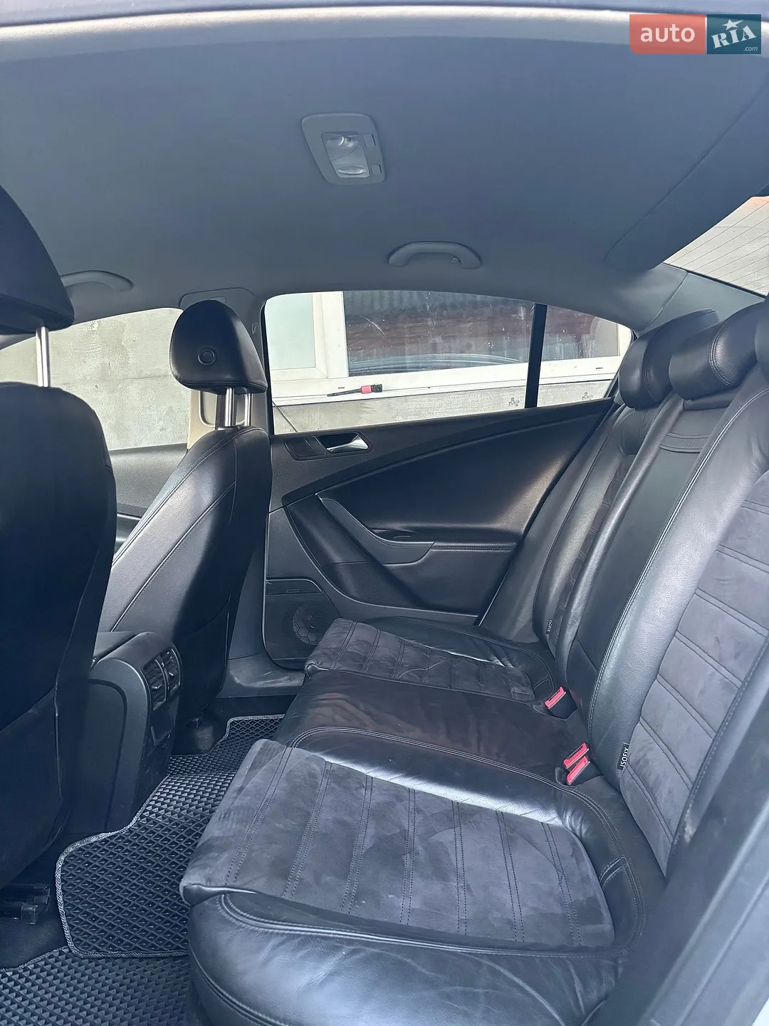 2010 Volkswagen Passat - мініатюра 5